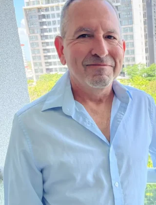 Dan P Profile